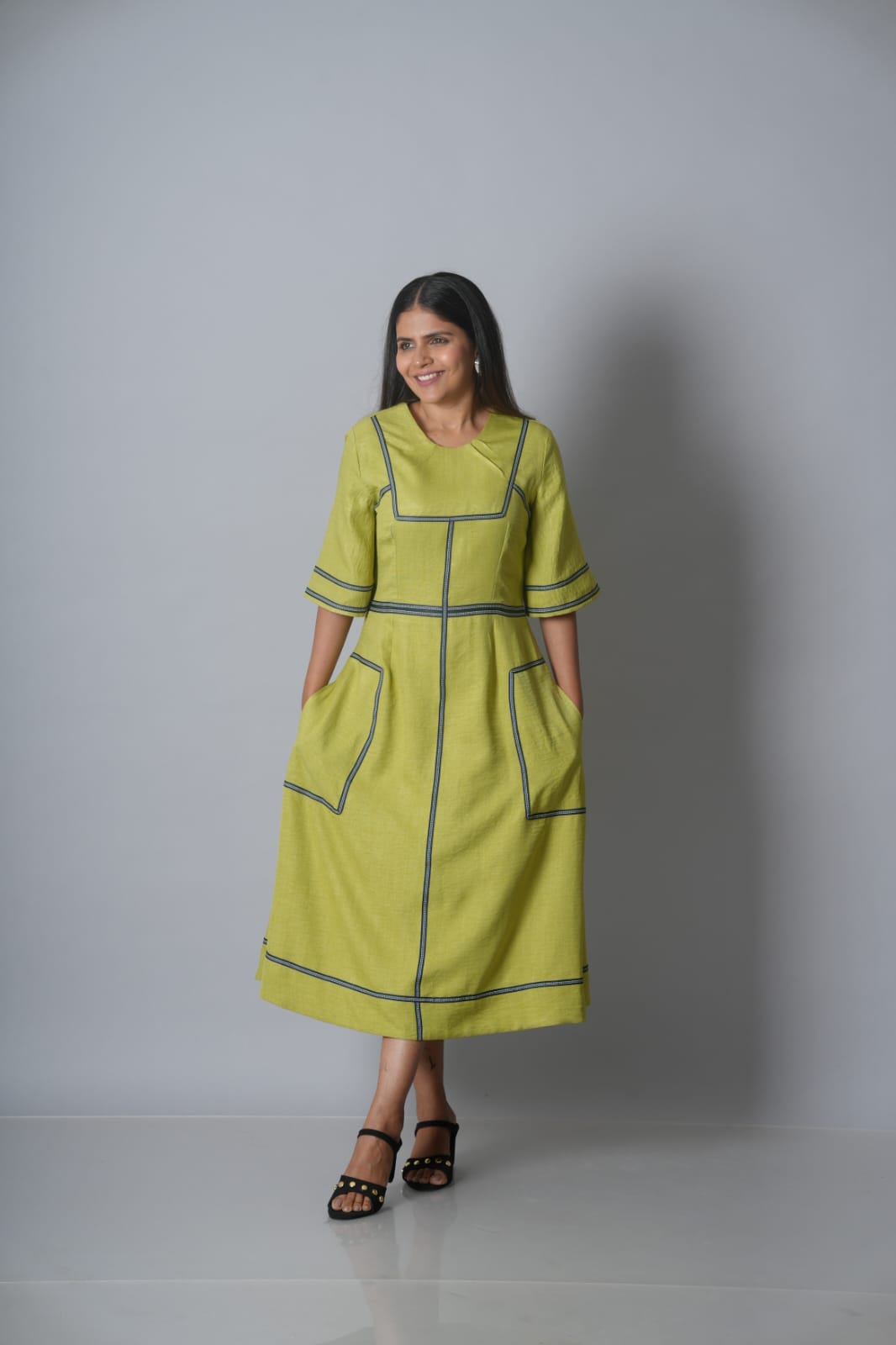 Green pocket dress