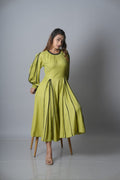 Green balloon hand long dress