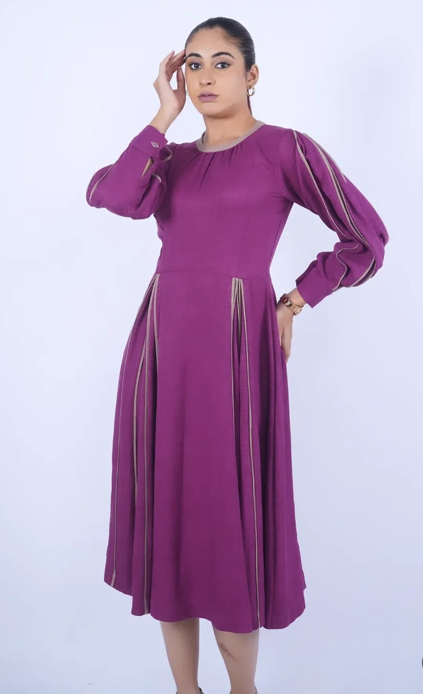 Magenta balloon sleeves midi dress